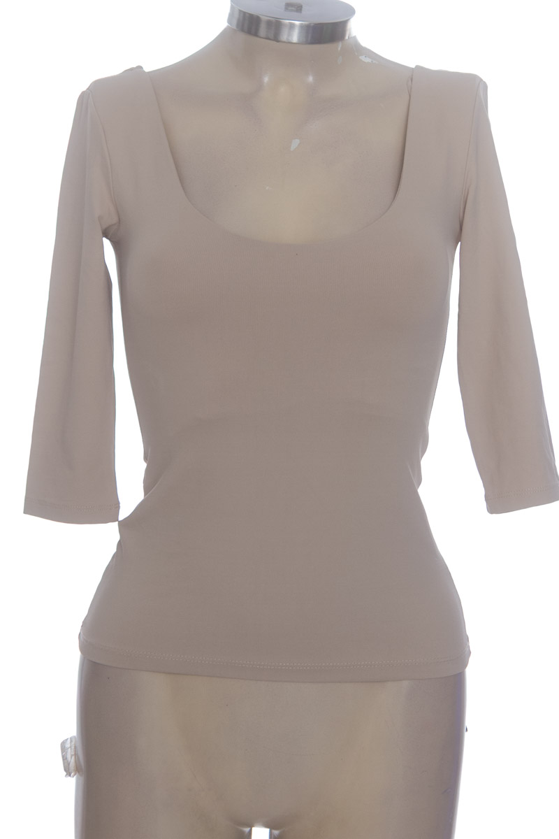 Top / Camiseta color Beige - Zara