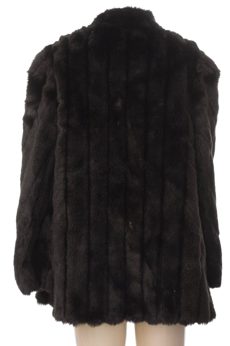 Chaqueta / Abrigo color Negro - Closeando