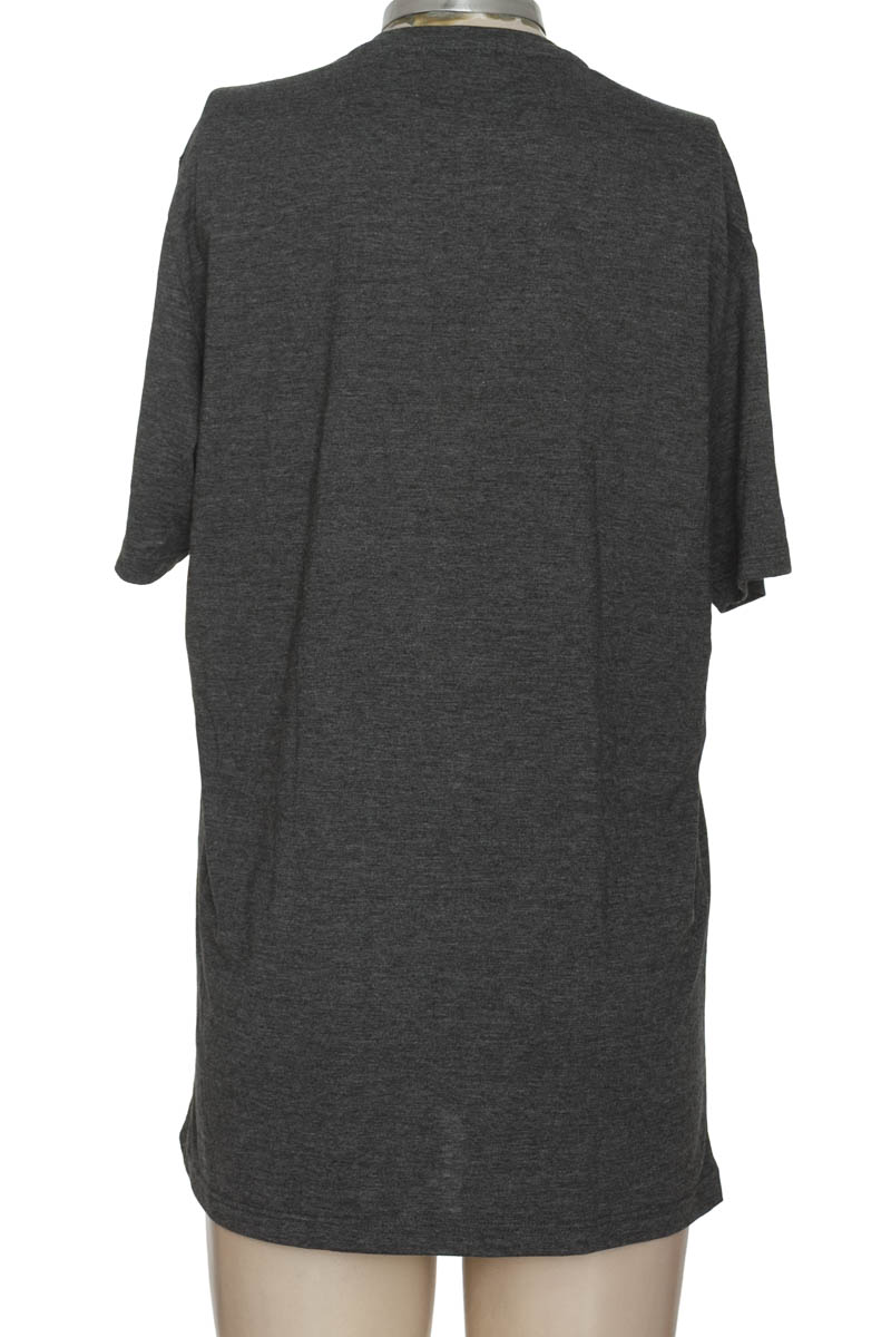 Top / Camiseta color Gris - Closeando