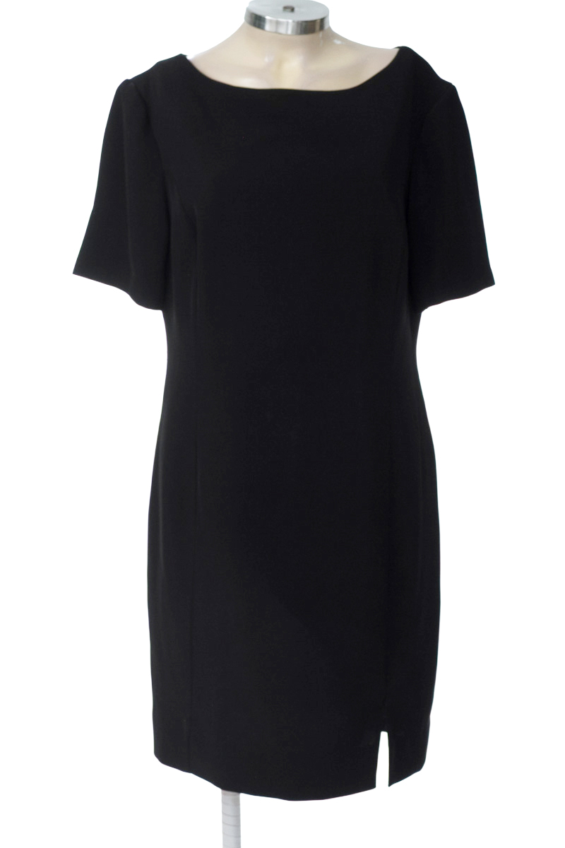 Vestido / Enterizo color Negro - Essentials