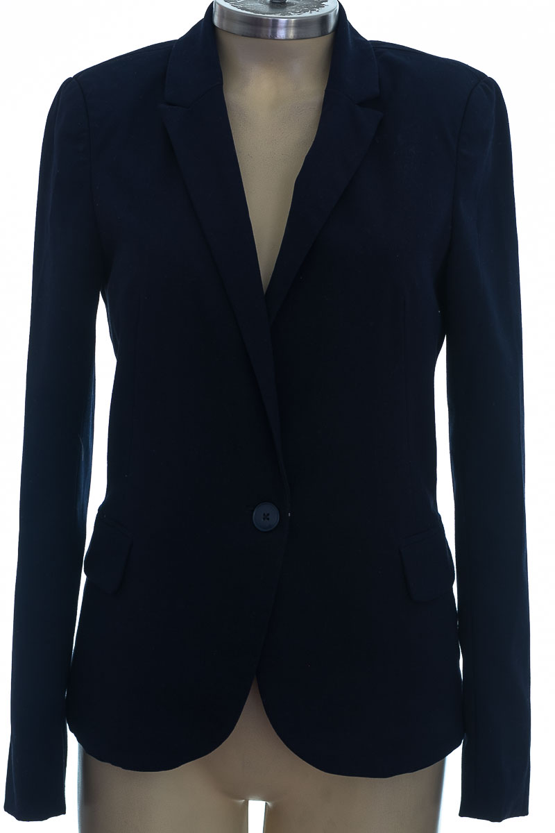 Chaqueta / Abrigo color Azul Stradivarius Closeando