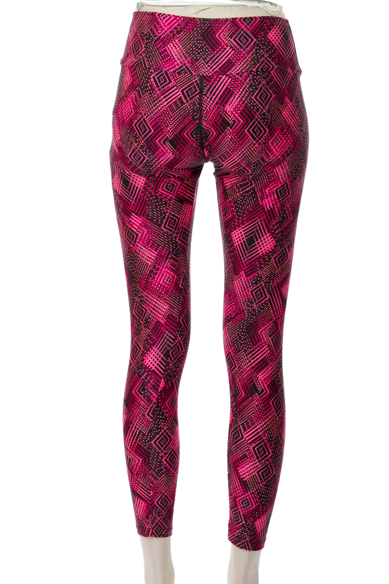 Ropa Deportiva / Salida de Baño color Estampado - Closeando