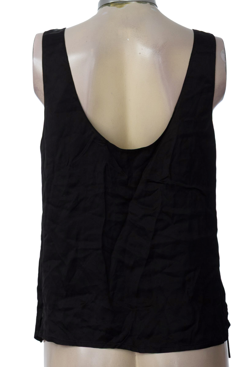 Top / Camiseta color Negro - Basement