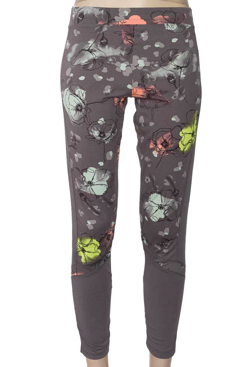 Ropa Deportiva / Salida de Baño color Gris - Lili pink