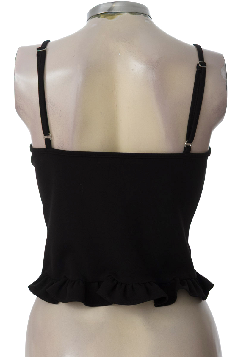Top / Camiseta color Negro - Studio F
