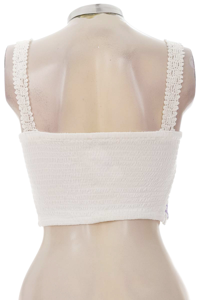 Top / Camiseta color Blanco - Stradivarius
