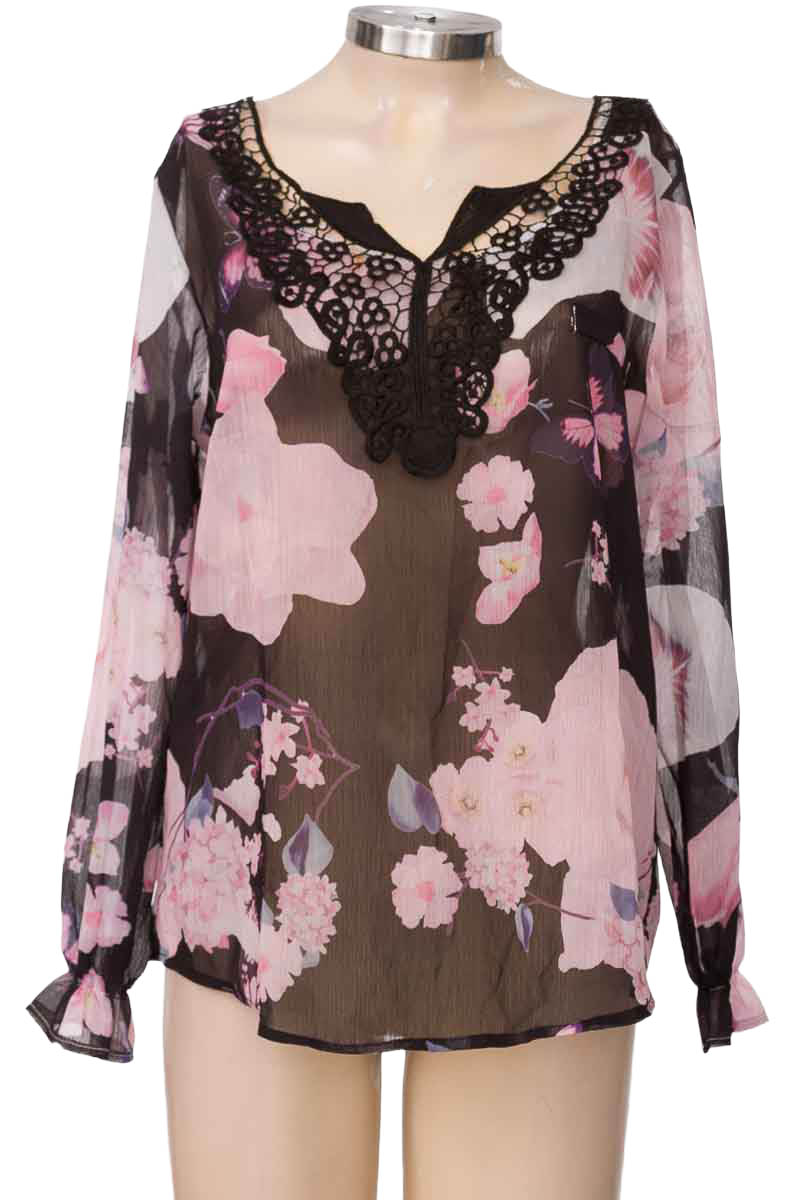 Blusa color Negro - Closeando