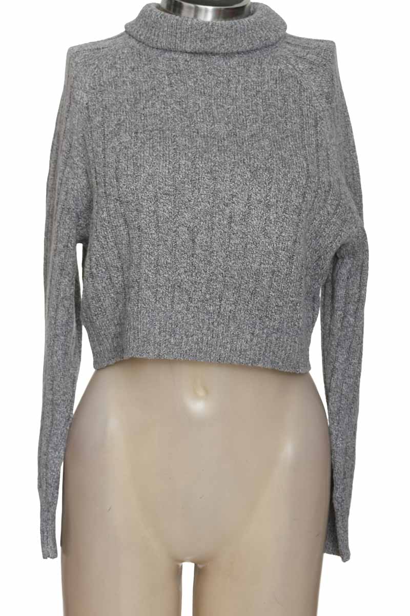 Sweater color Gris - Closeando