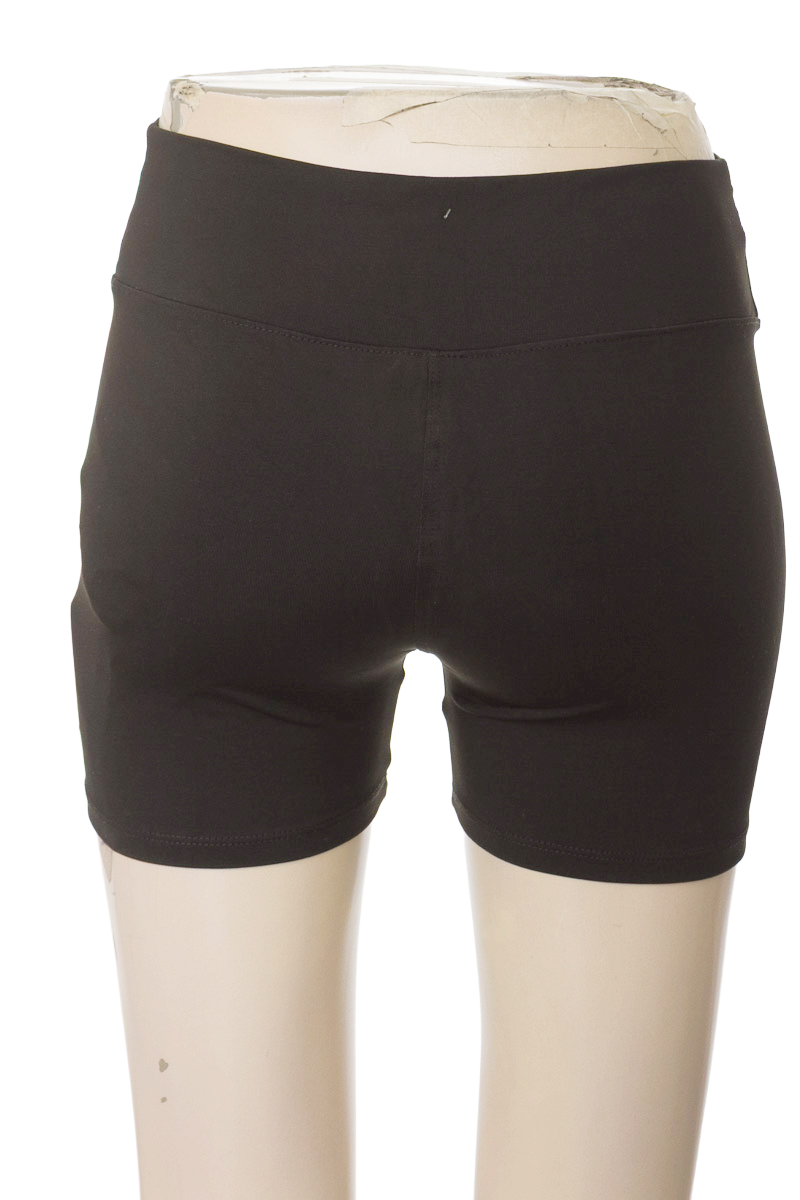 Ropa Deportiva / Salida de Baño color Negro - Pìnk