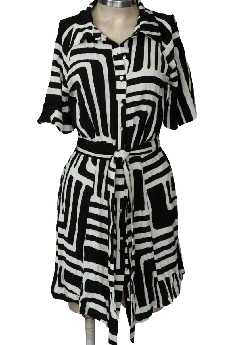 Vestido / Enterizo color Negro - Closeando