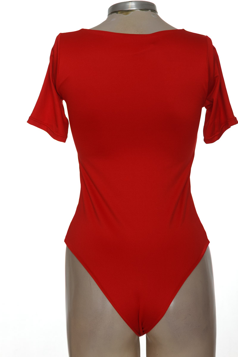 Top / Camiseta color Rojo - Closeando