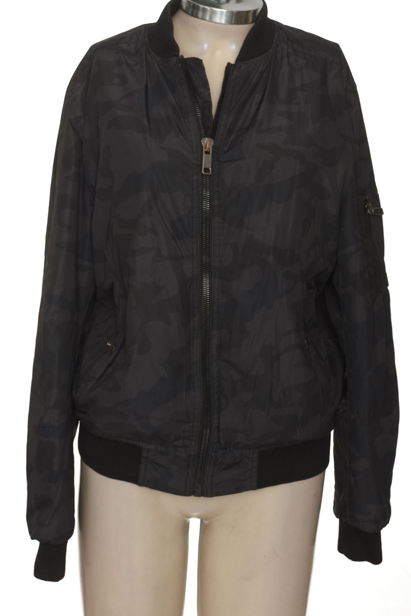 Chaqueta / Abrigo color Negro - Zara