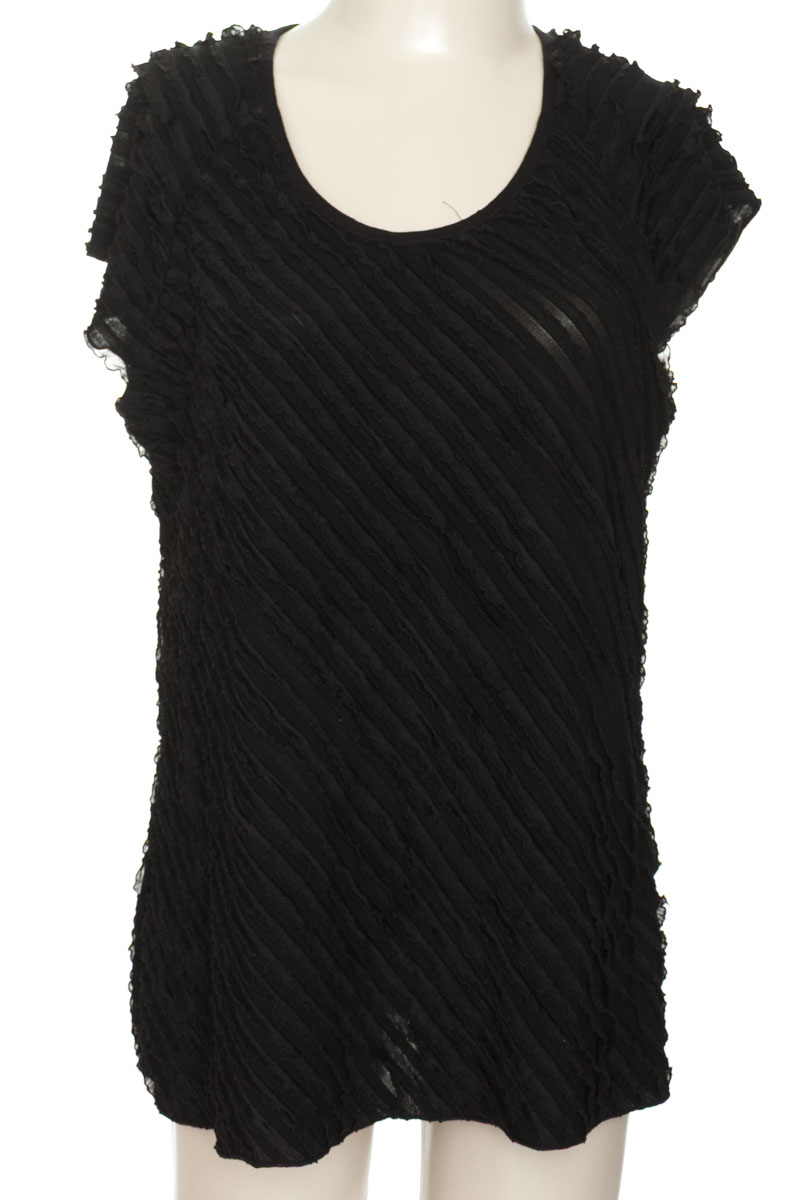 Top / Camiseta color Negro - Southland