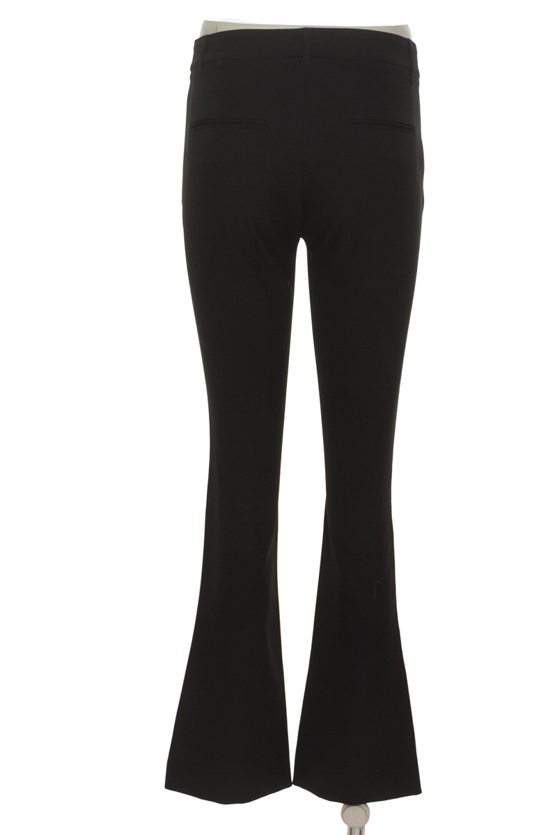 Pantalones color Negro - MNG