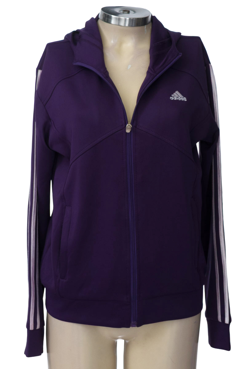 Ropa Deportiva / Salida de Baño color Morado - Closeando