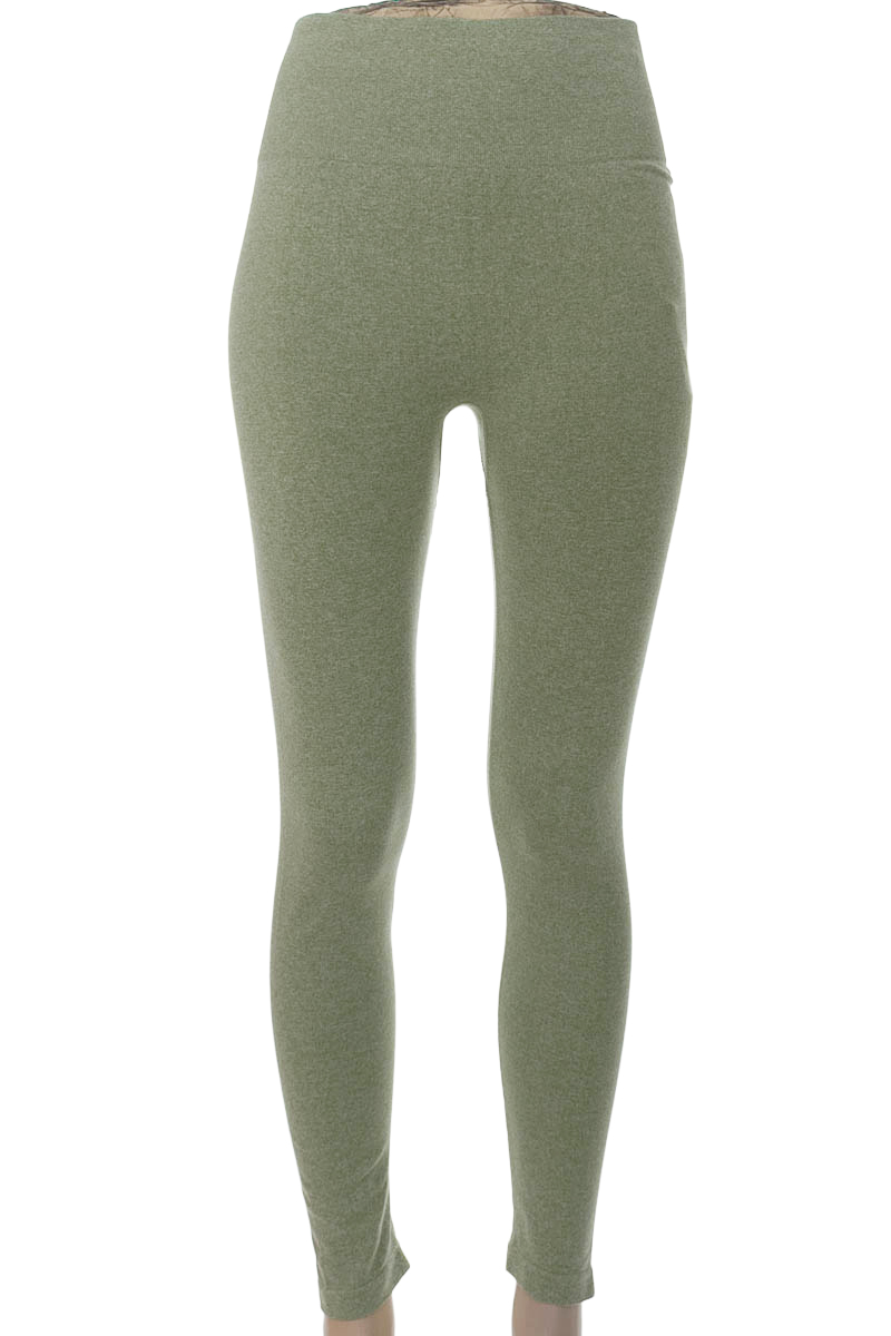 Ropa Deportiva / Salida de Baño color Verde - Closeando