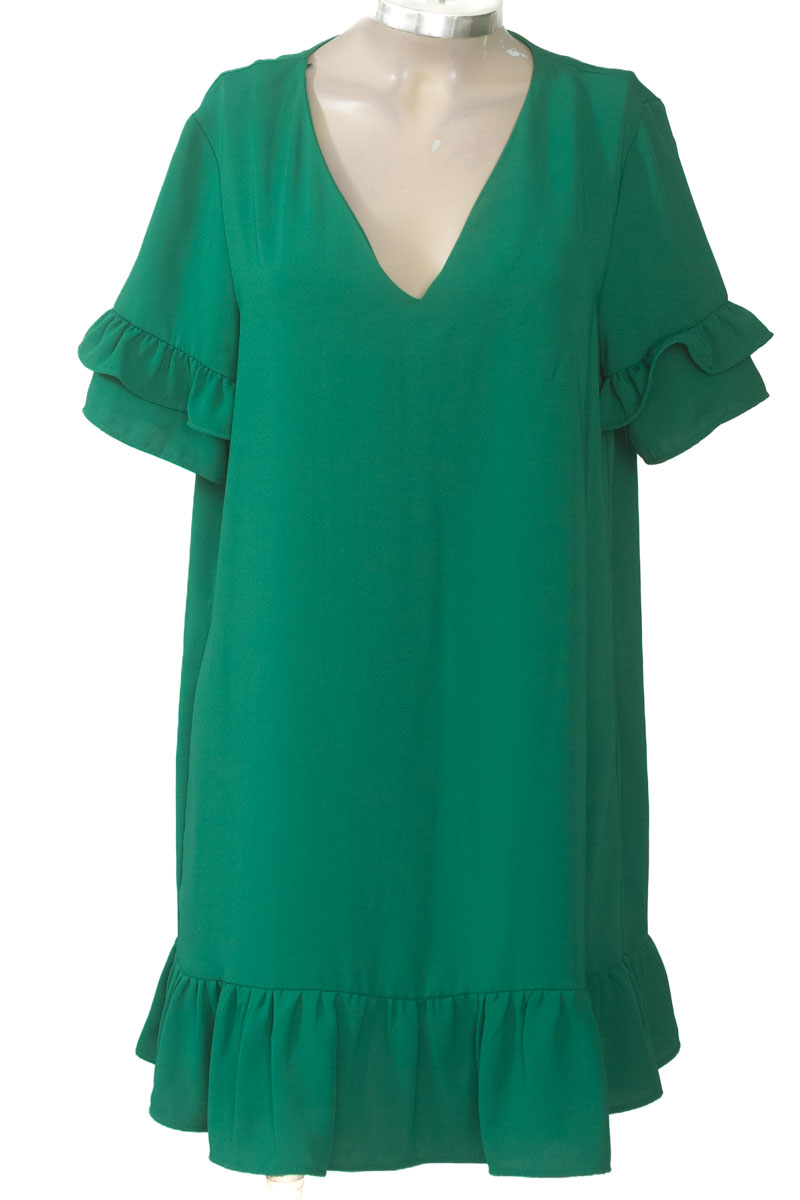 Vestido / Enterizo color Verde - Zara