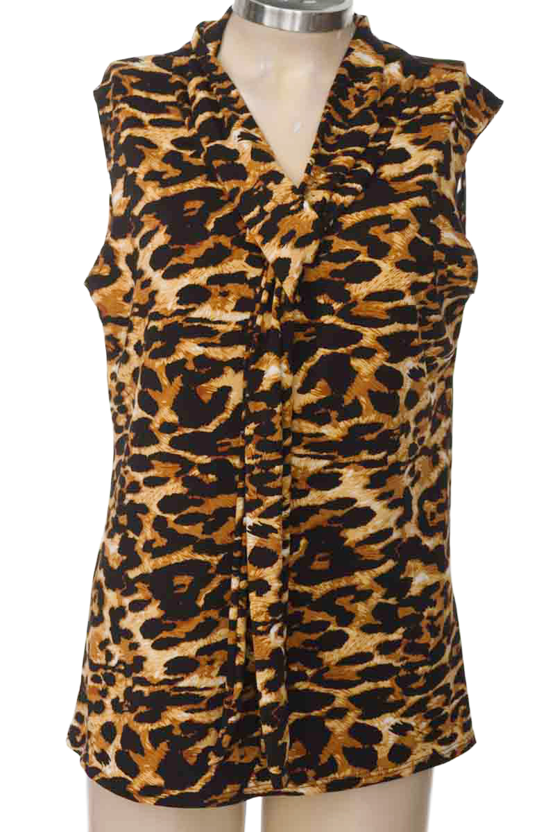 Top / Camiseta color Beige - Tiffany & Grey