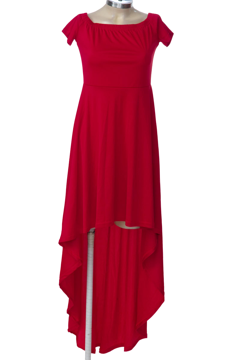 Vestido / Enterizo color Rojo - Closeando