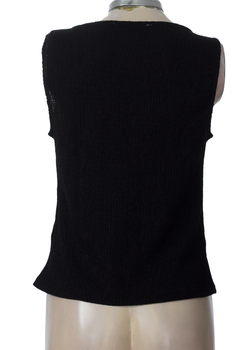 Top / Camiseta color Negro - Basement