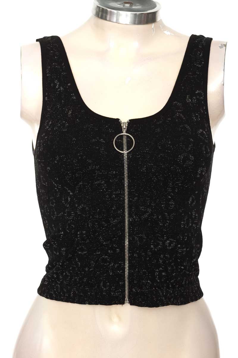 Top / Camiseta color Negro - Lizette Collection