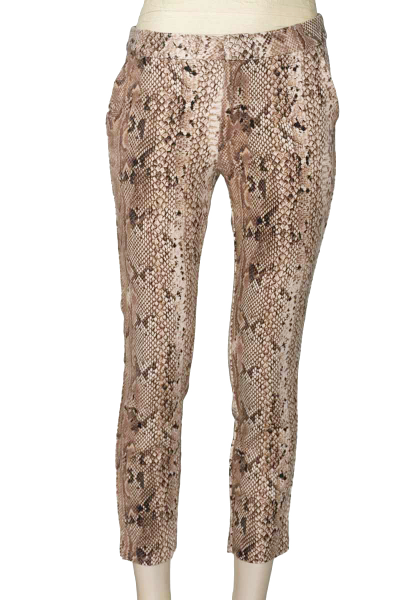 Pantalones color Café - Stradivarius