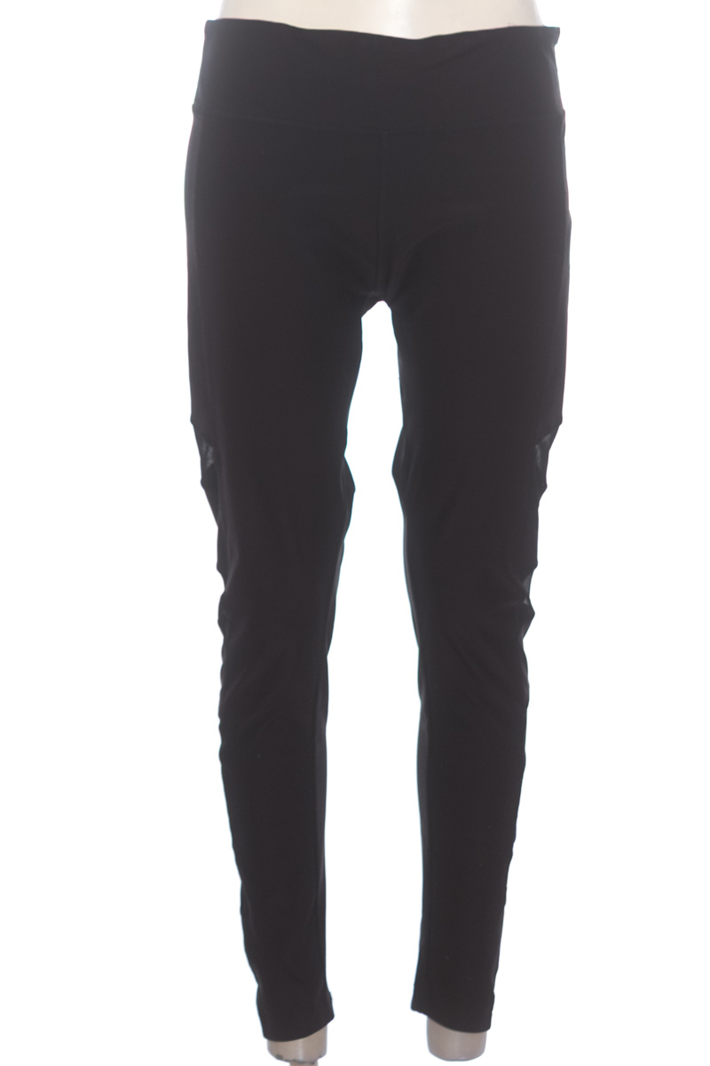 Ropa Deportiva / Salida de Baño color Negro - Vogo