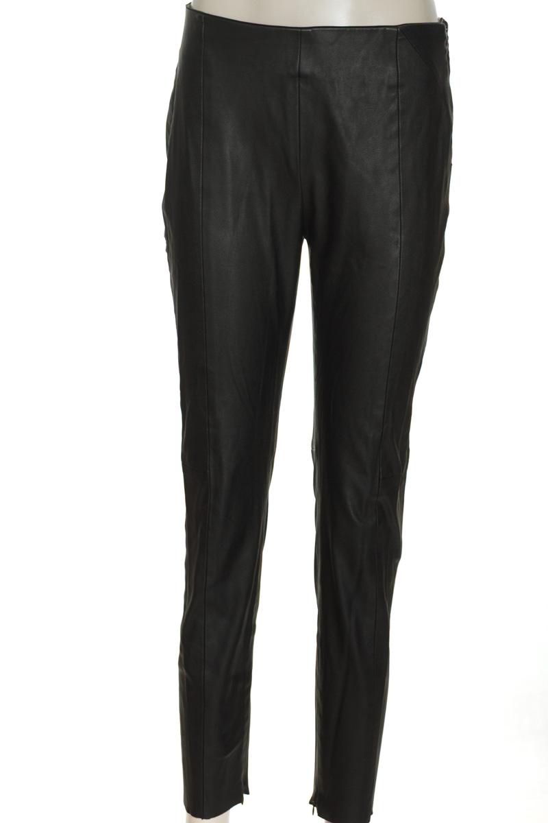 Pantalones color Negro - Zara