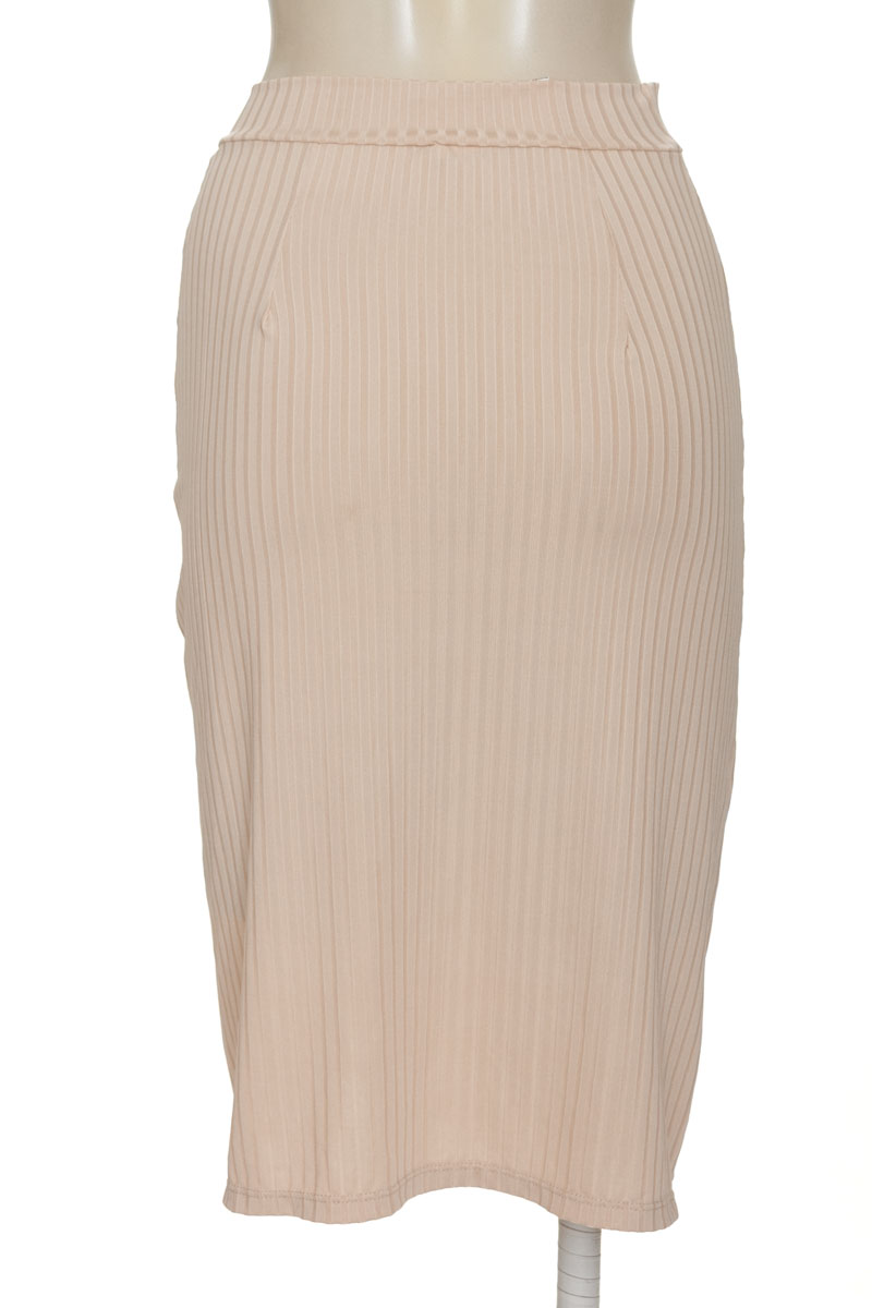 Falda color Beige - Closeando