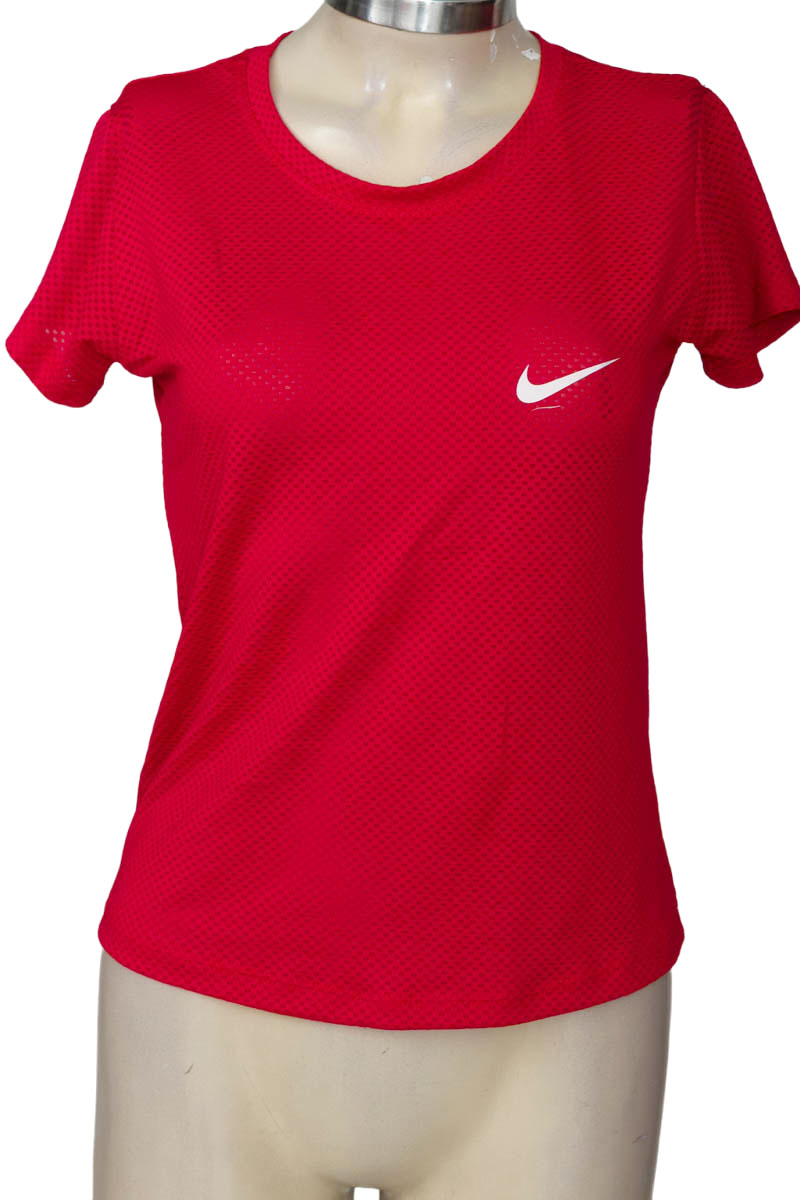 Ropa Deportiva / Salida de Baño color Rojo - Closeando