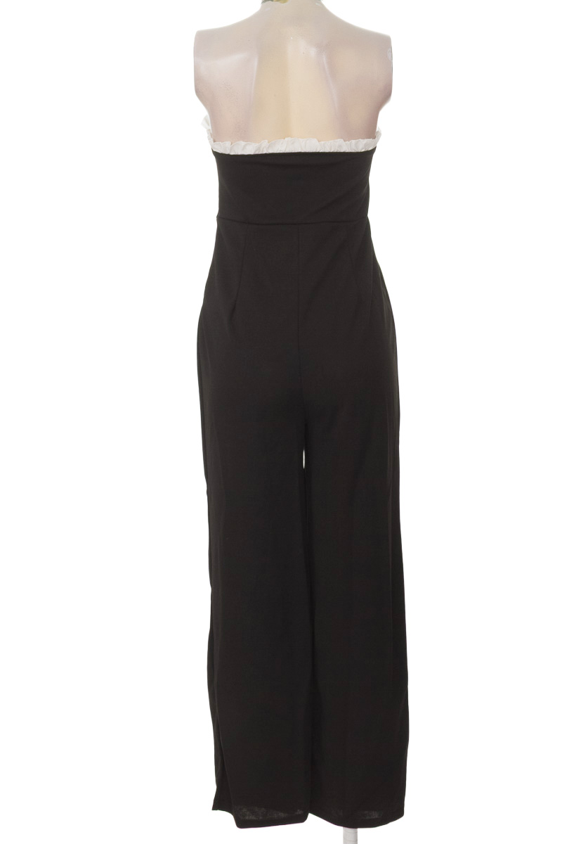 Vestido / Enterizo color Negro - Closeando