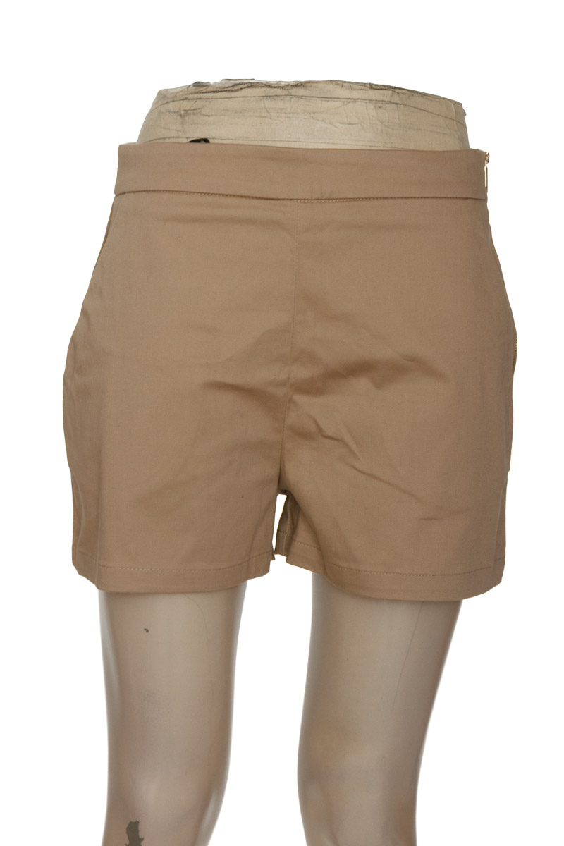 Short color Beige - Studio F