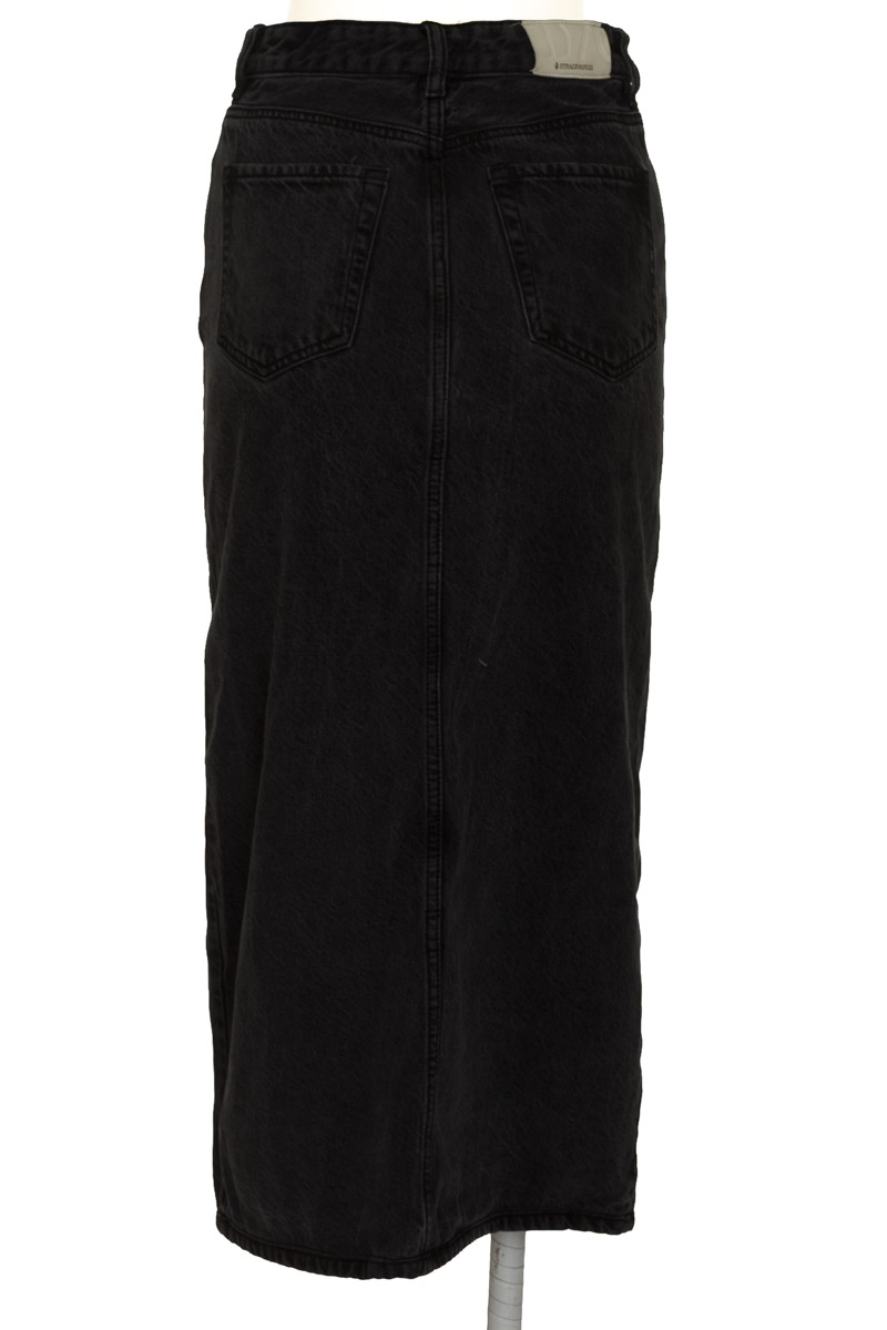 Falda color Negro - Stradivarius