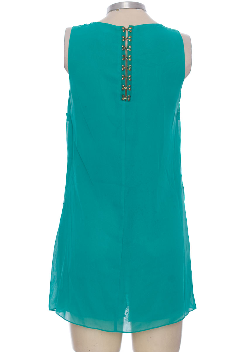 Vestido / Enterizo color Verde Laundry by Shelli Segal Closeando