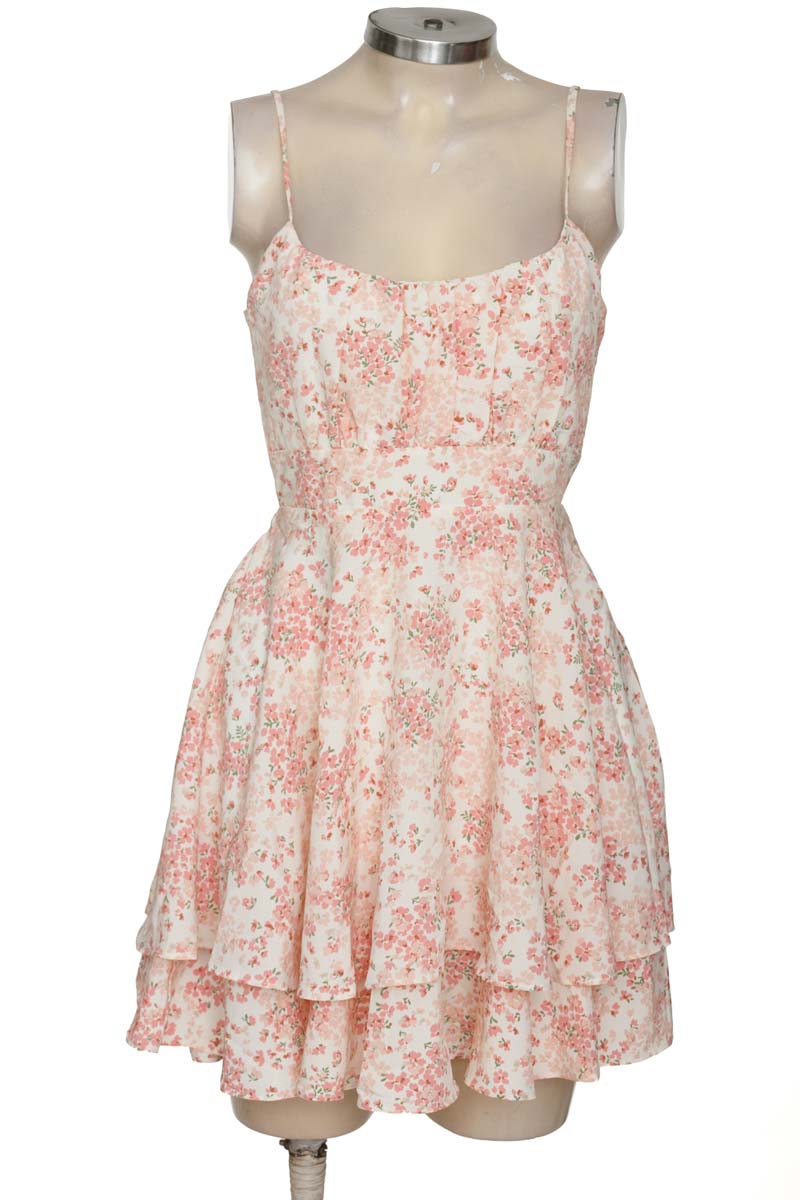 Vestido / Enterizo color Rosado - Derek