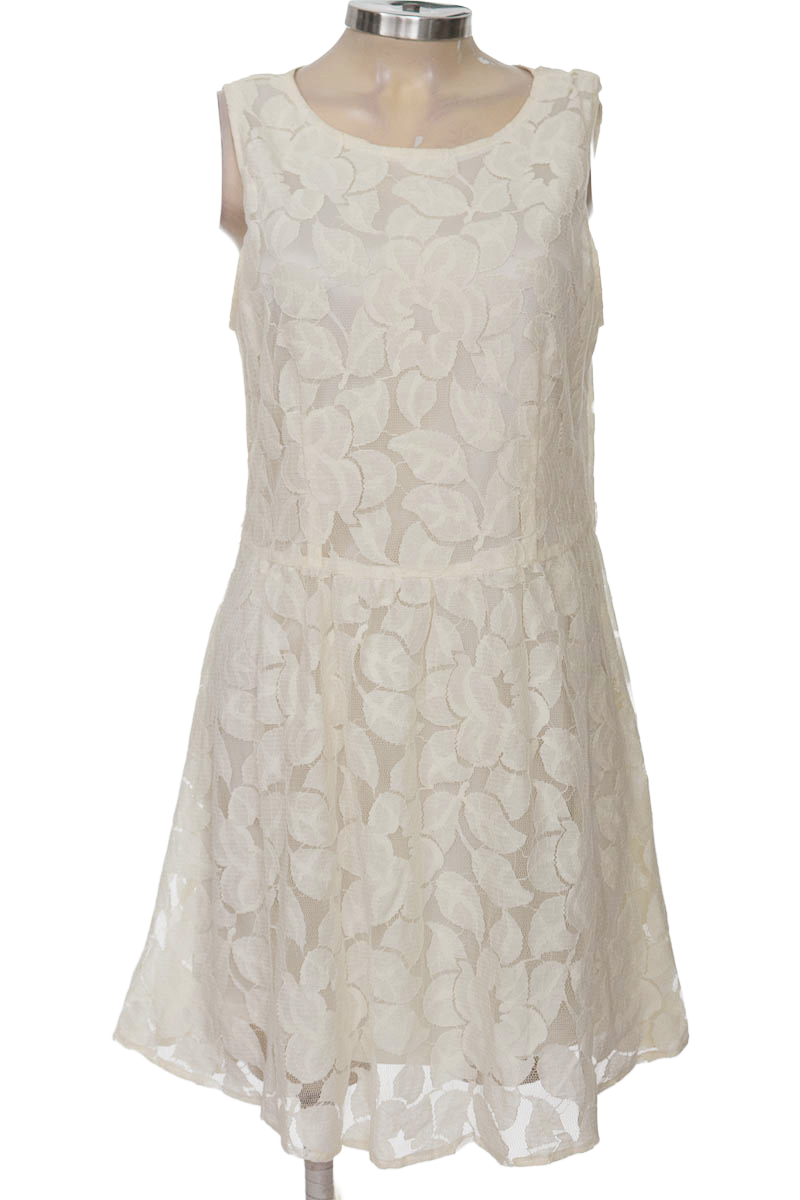 Vestido / Enterizo color Beige - XXI