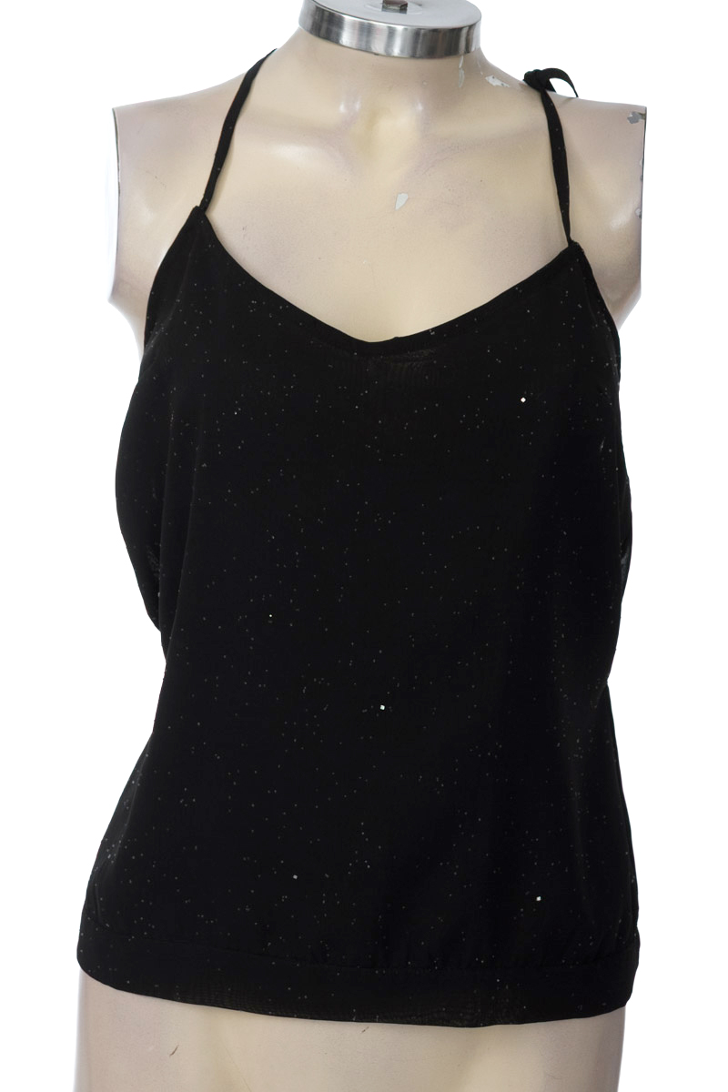 Top / Camiseta color Negro - NAF NAF