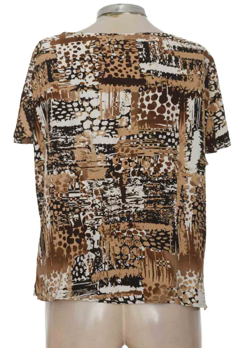 Blusa color Beige - Requirements