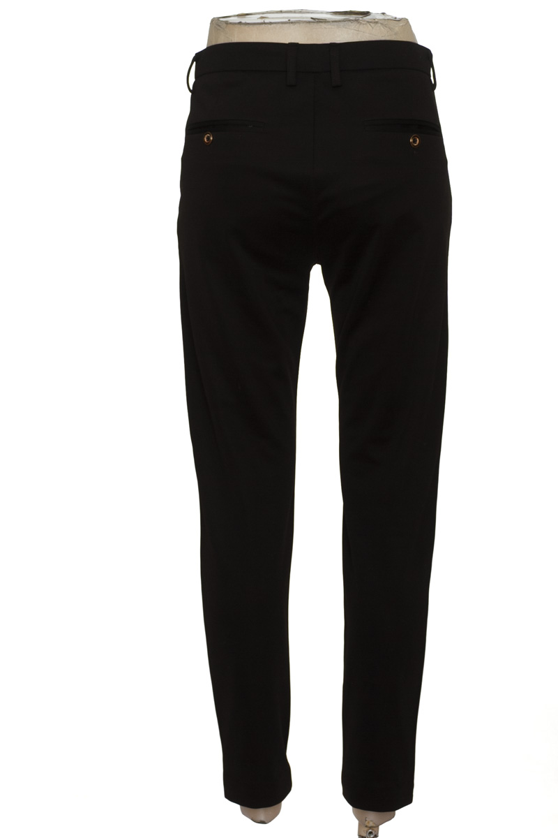 Pantalón color Negro - Closeando