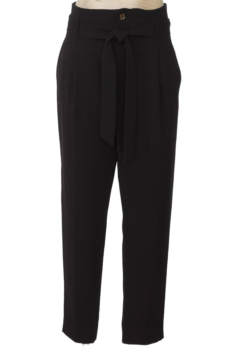 Pantalones color Negro - MNG