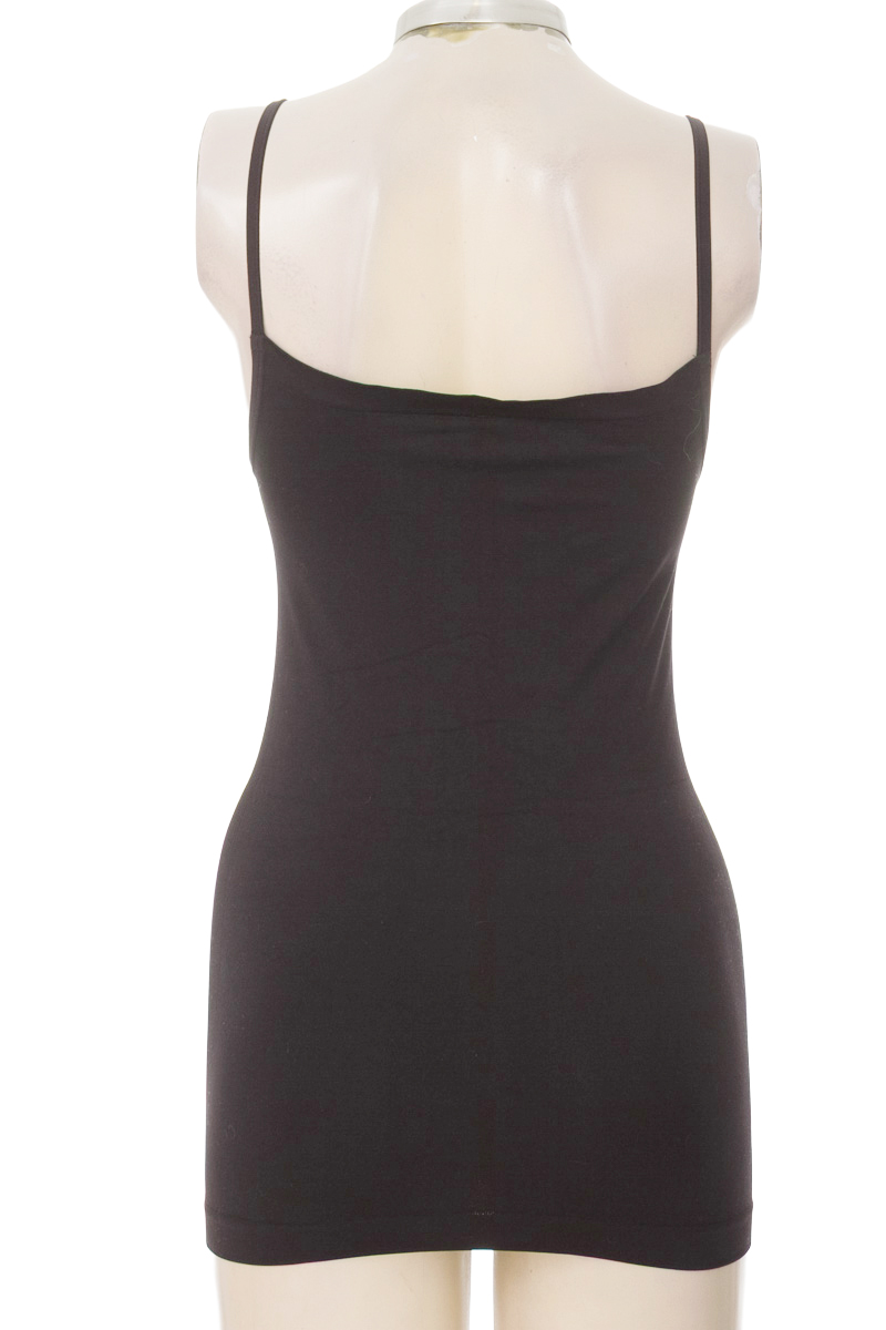 Top / Camiseta color Negro - Tall