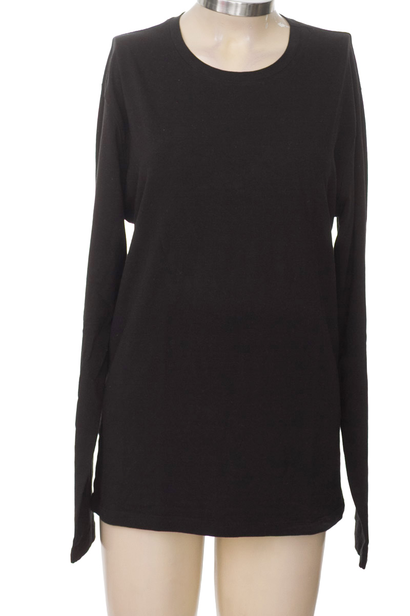 Top / Camiseta color Negro - Zara