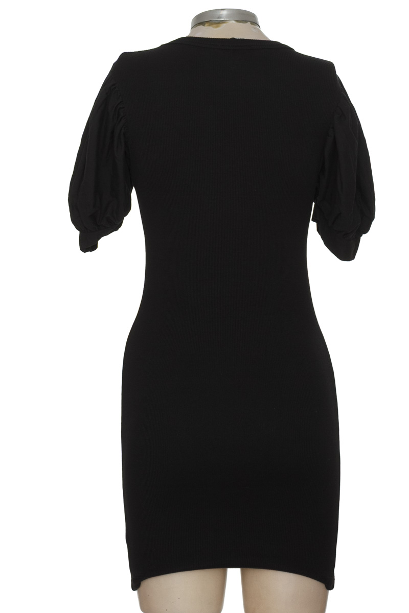 Vestido / Enterizo color Negro - Zara