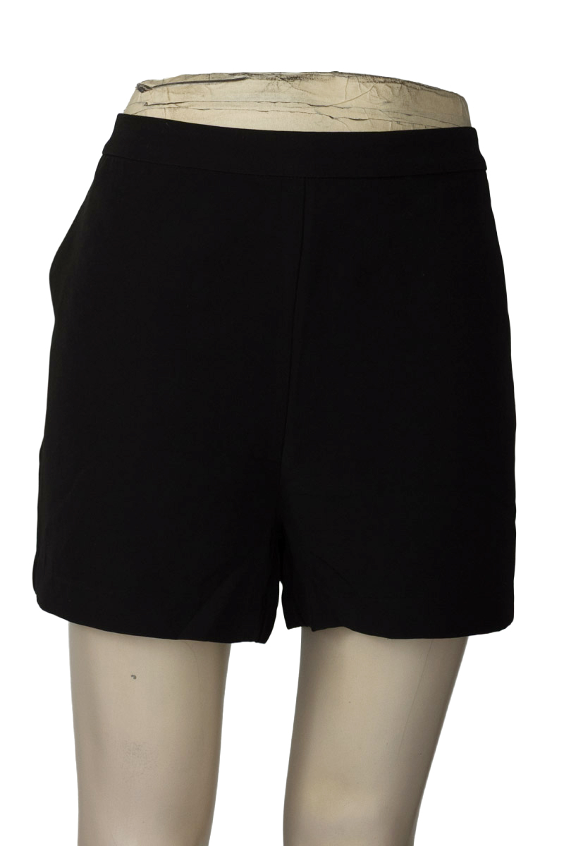 Short color Negro - Closeando