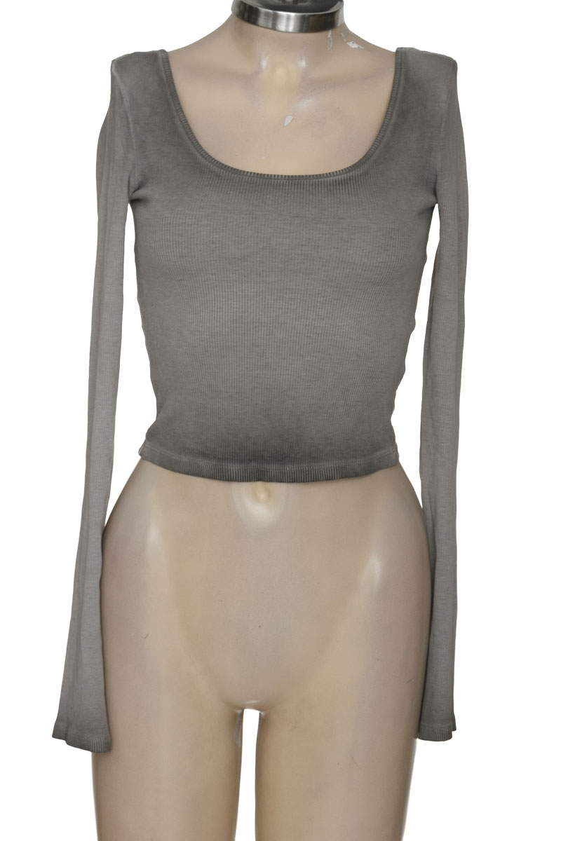 Top / Camiseta color Gris - Divided by H&M