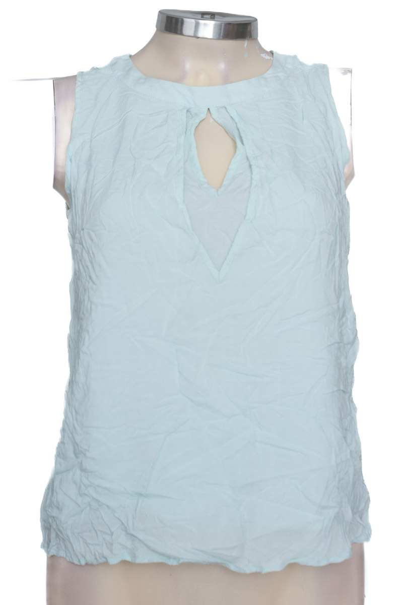 Top / Camiseta color Aguamarina - NAF NAF