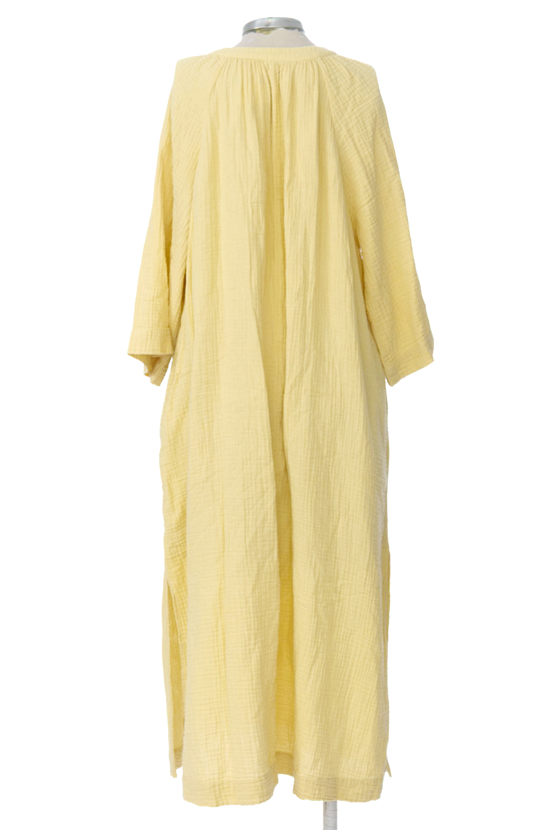 Vestido / Enterizo color Amarillo - Oysho 