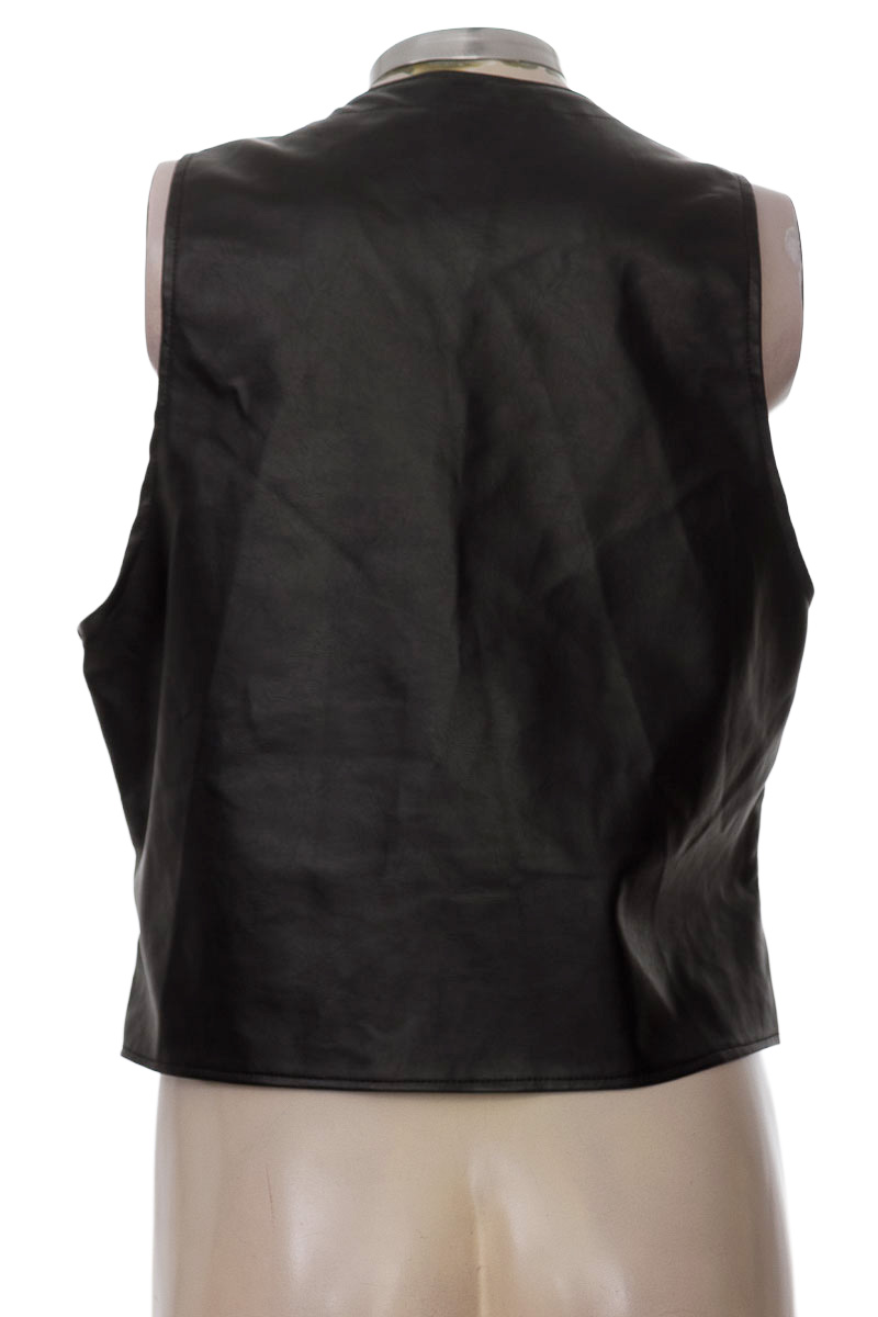 Chaqueta / Abrigo color Negro - Pacifika