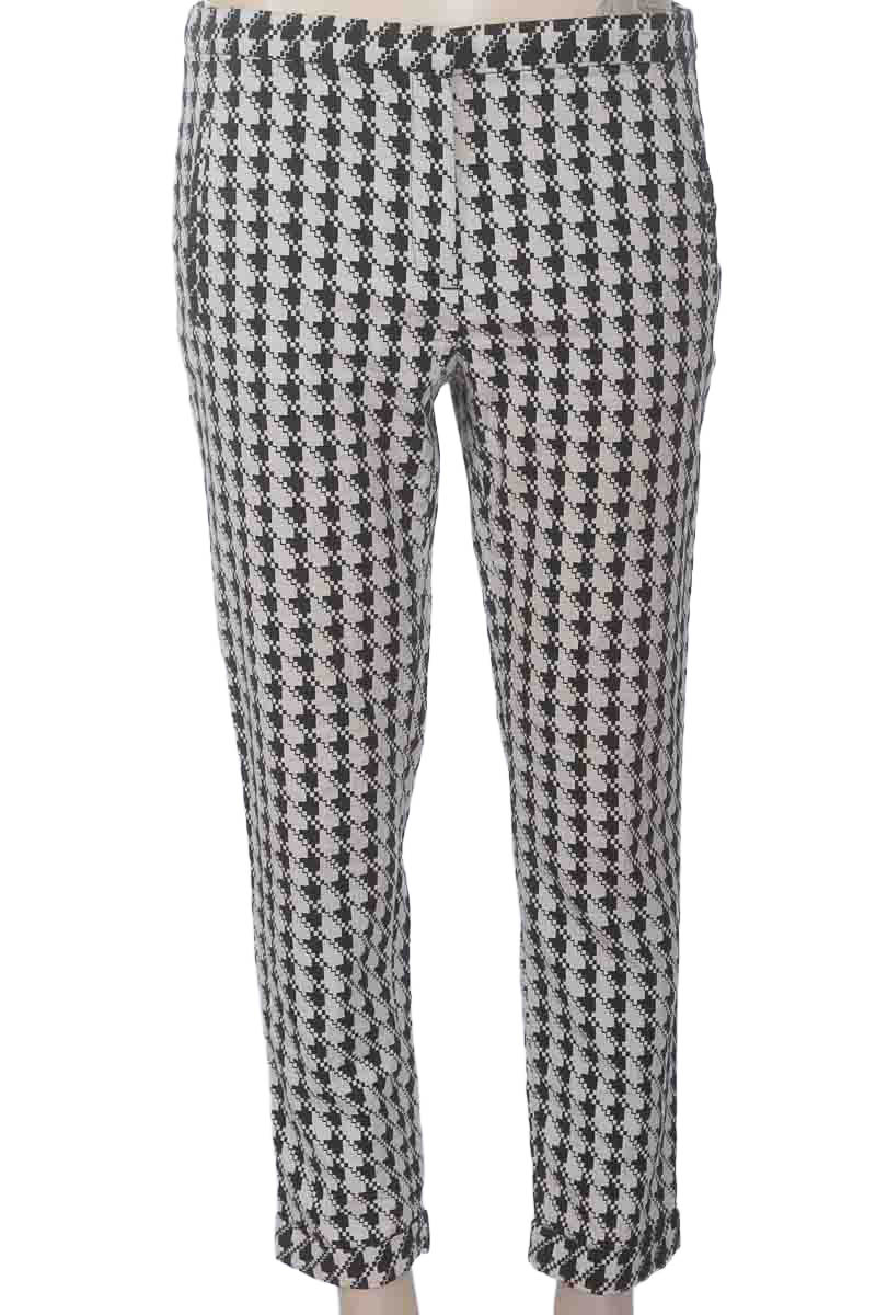 Pantalones color Estampado - Zara