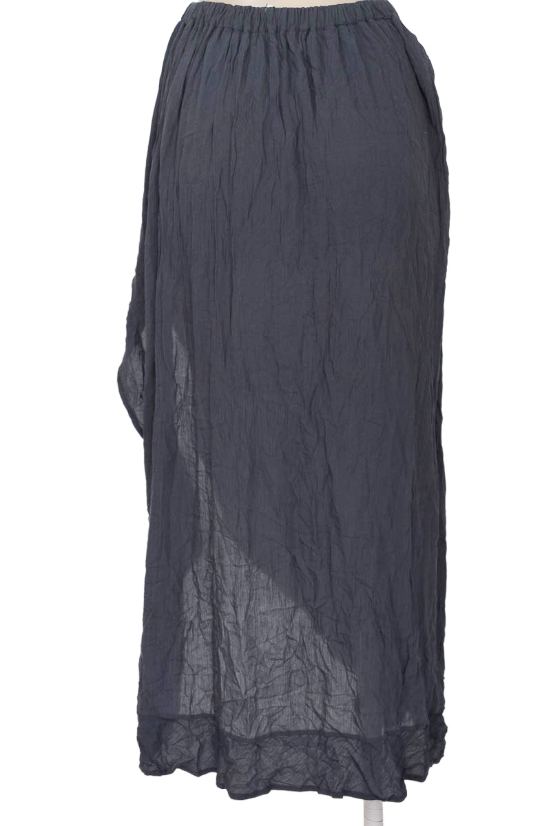 Falda color Azul - Closeando